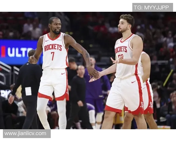 火箭与勇士激战回顾NBA经典对决比赛录像精彩瞬间解析