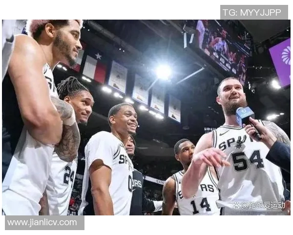 2017年马刺与76人精彩对决回顾及赛季表现分析 2017年马刺与76人精彩对决回顾及赛季表现分析